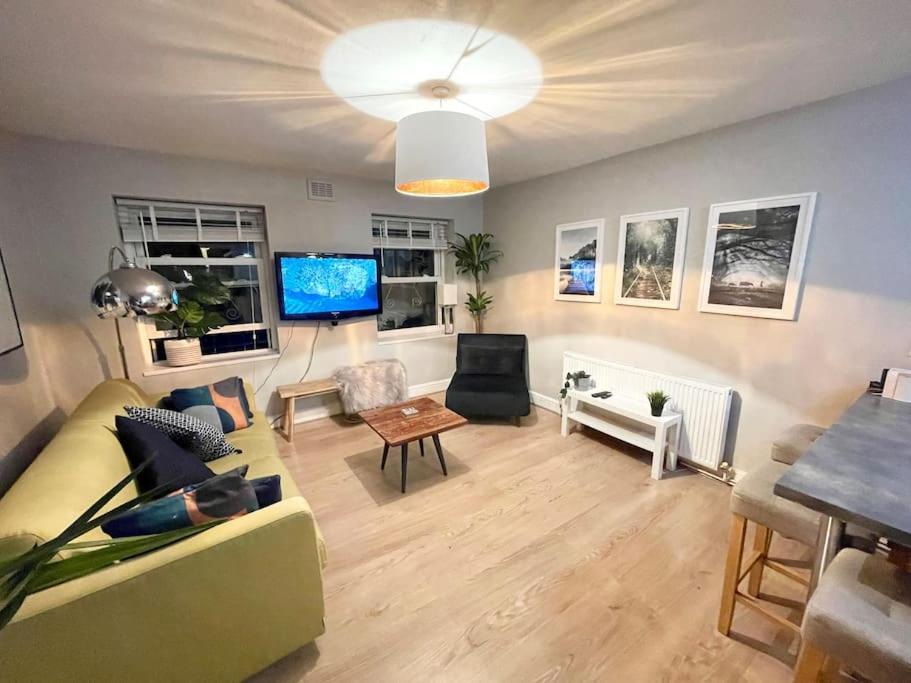 *New* Beautiful 2 Bedroom House In Central Location Londra Exterior foto