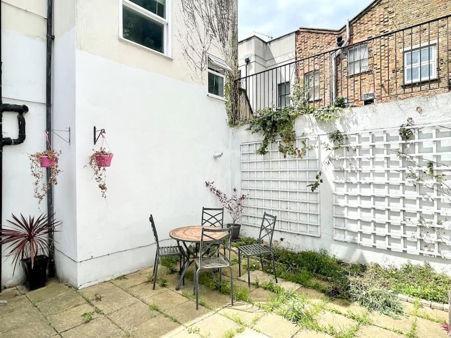 *New* Beautiful 2 Bedroom House In Central Location Londra Exterior foto